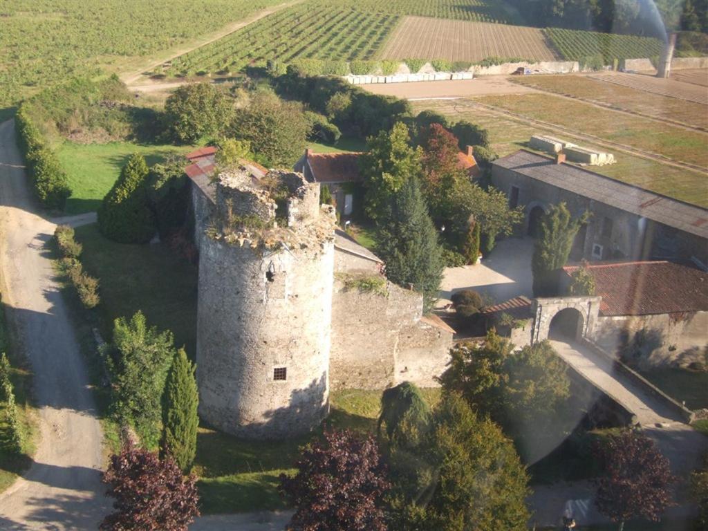 Chateau De La Galissonniere Le Pallet Luaran gambar
